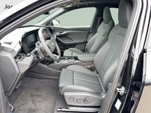 Audi Q6 Sportback e-tron quattro in Mythosschwarz Metallic