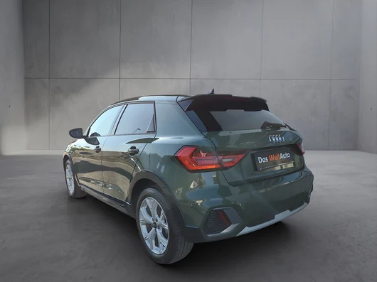 Bild eines Audi A1 allstreet 30 TFSI