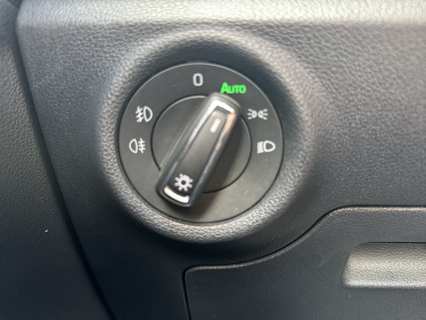 Škoda SCALA Style TSI ACT DSG | Bild 16 von 25