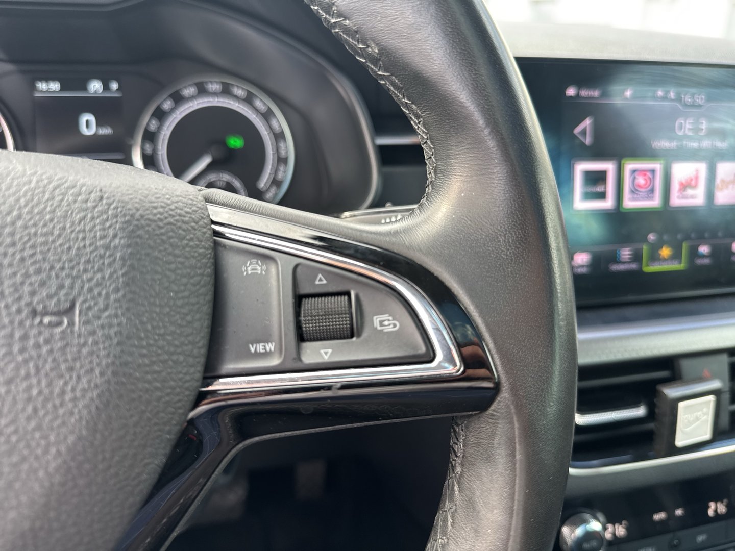 Škoda SCALA Style TSI ACT DSG | Bild 18 von 25