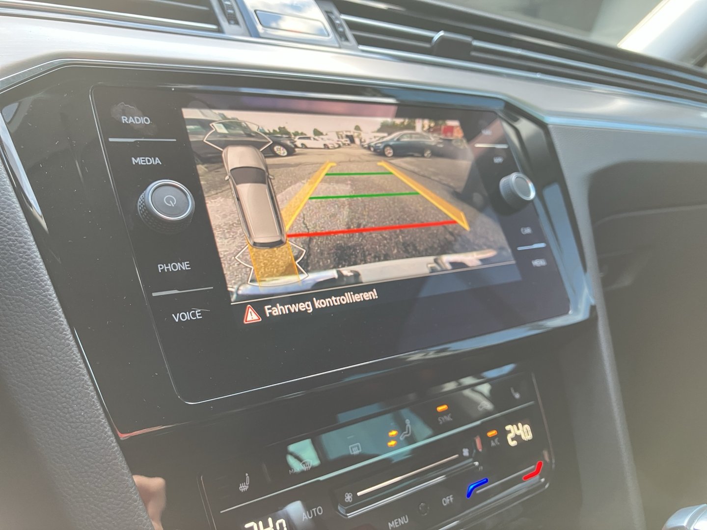 VW Passat Variant Elegance TDI DSG | Bild 11 von 17