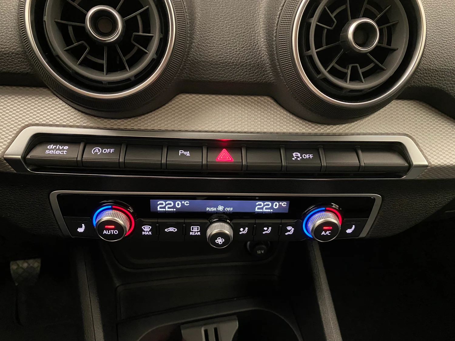 Bild eines Audi Q2 30 TFSI admired