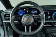 Porsche Macan 4 in mittelgrau - metallic