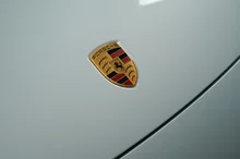 Porsche Macan 4 in mittelgrau - metallic