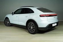 Porsche Macan 4 in mittelgrau - metallic
