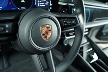 Porsche Macan 4 in mittelgrau - metallic