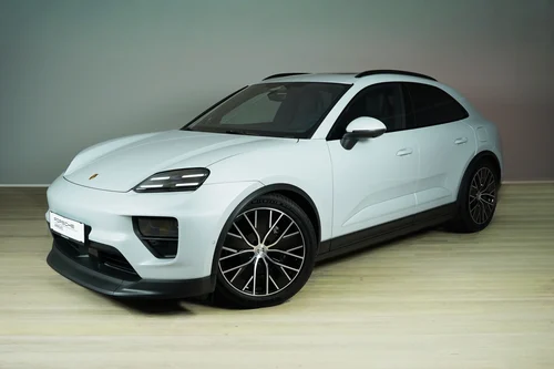 Porsche Macan 4