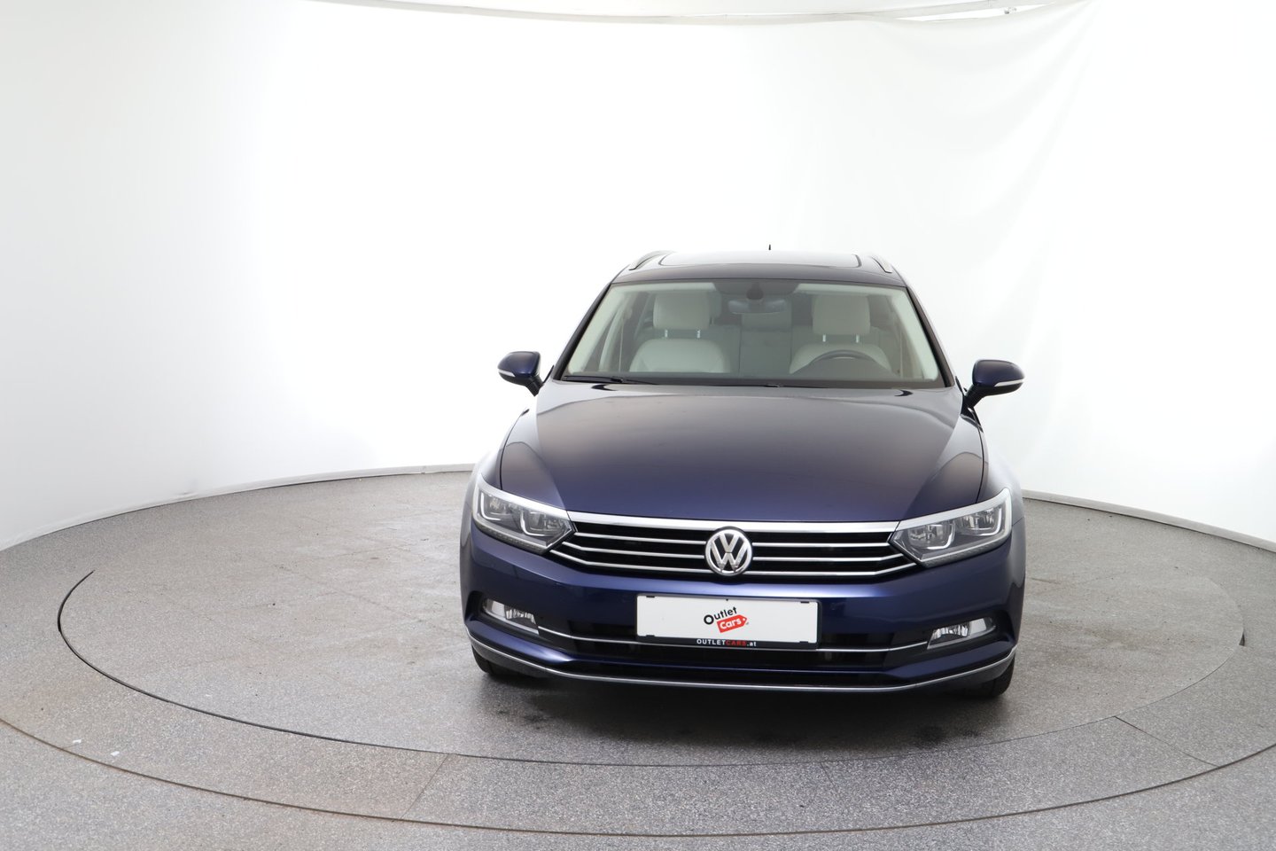 VW Passat Variant Highline TDI SCR DSG | Bild 8 von 30