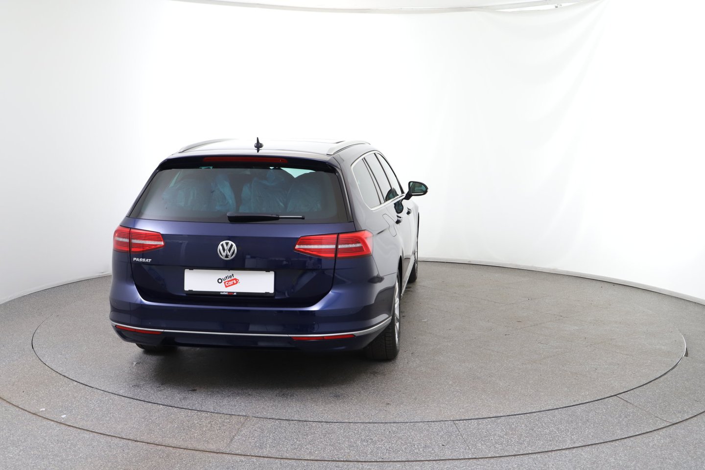 VW Passat Variant Highline TDI SCR DSG | Bild 4 von 30