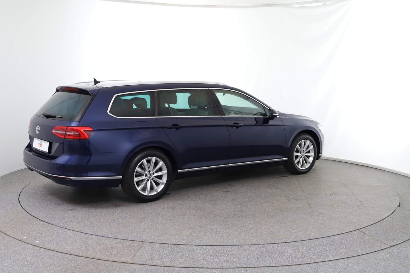 VW Passat Variant Highline TDI SCR DSG | Bild 5 von 30