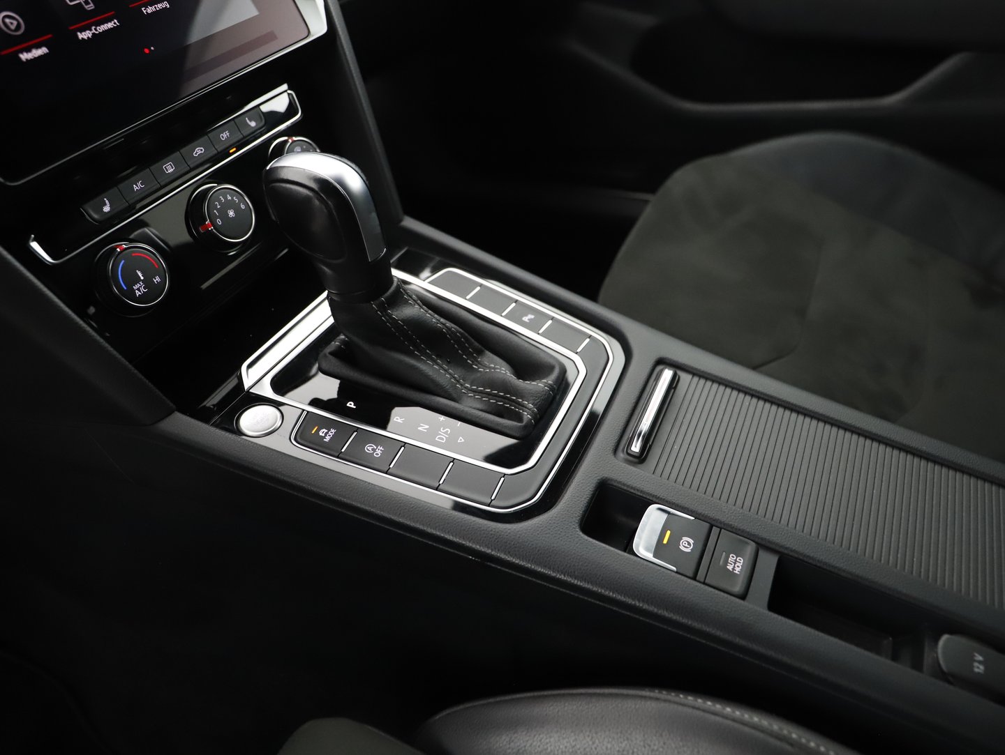 VW Arteon SB R-Line TDI 4MOTION DSG | Bild 23 von 31