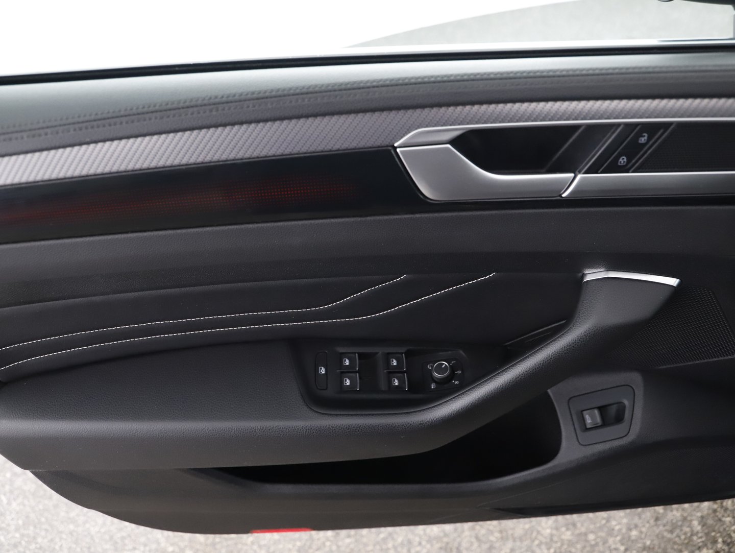 VW Arteon SB R-Line TDI 4MOTION DSG | Bild 10 von 31
