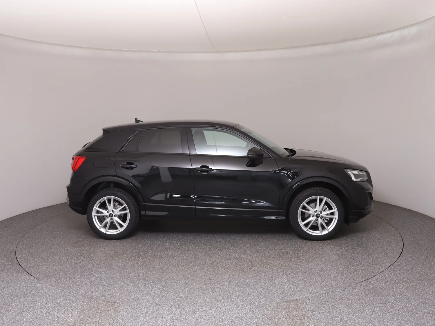 Bild eines Audi Q2 30 TFSI admired