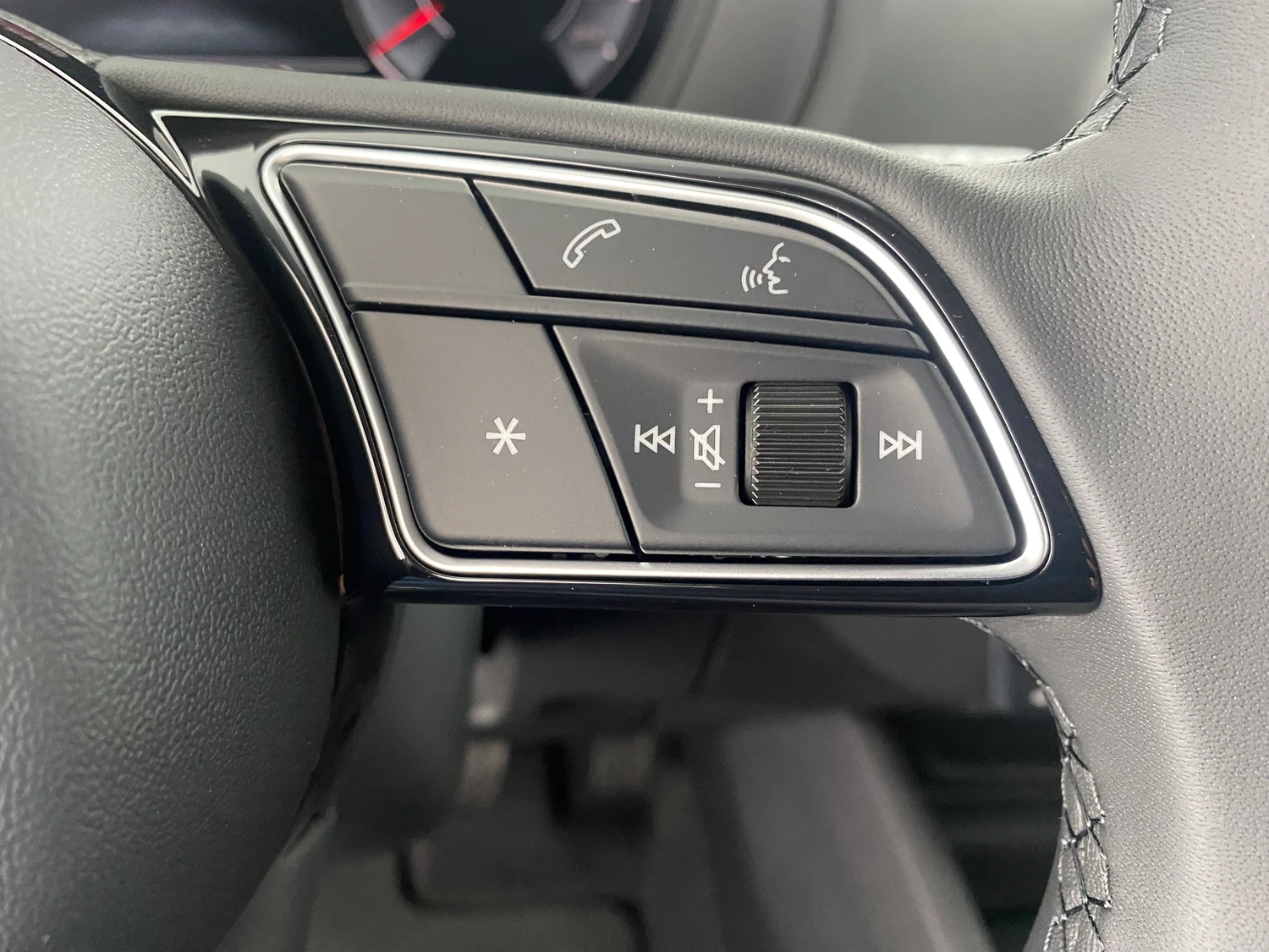 Bild eines Audi Q2 30 TFSI admired