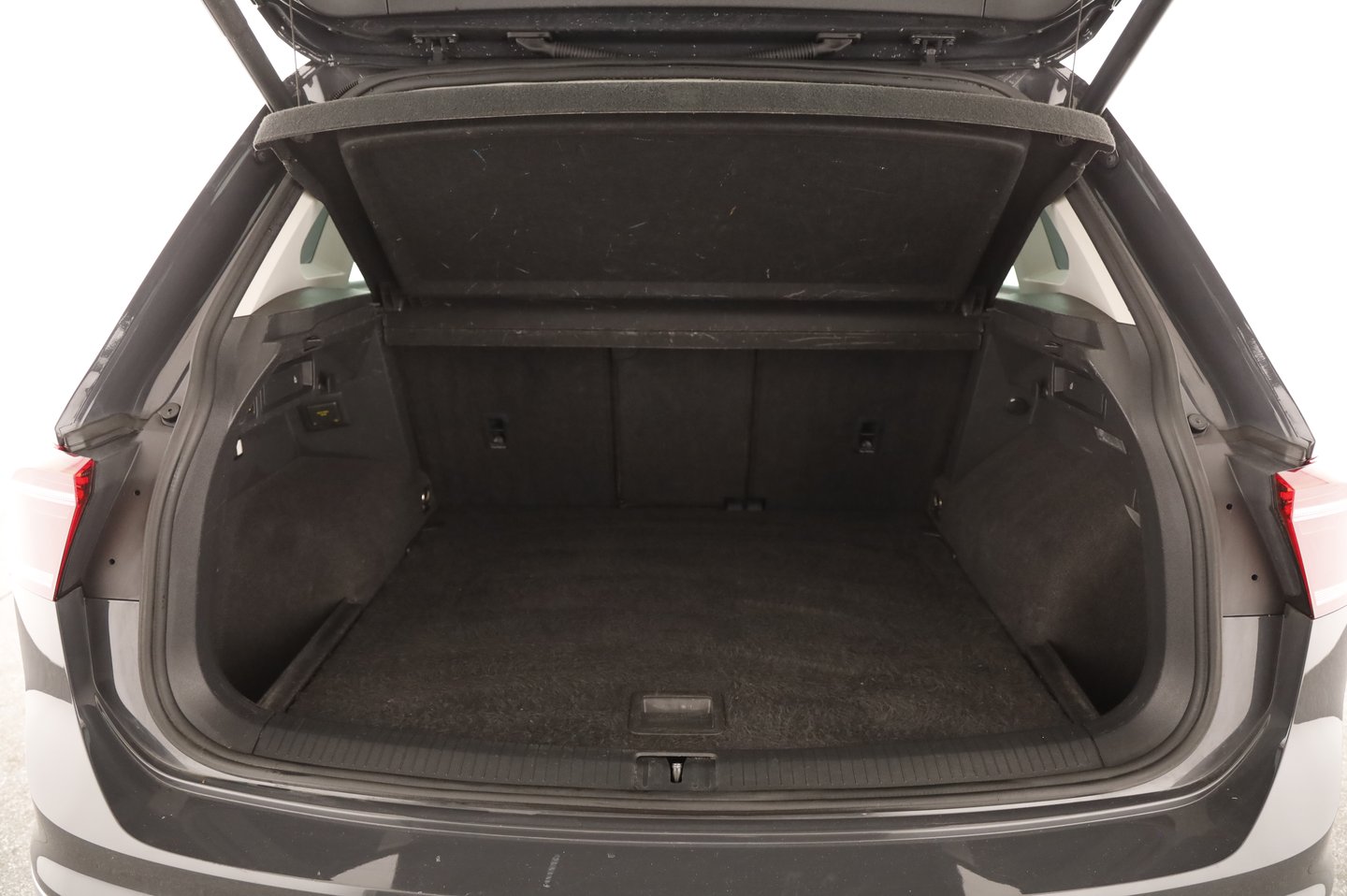 VW Tiguan Elegance TDI SCR 4MOTION DSG | Bild 21 von 26