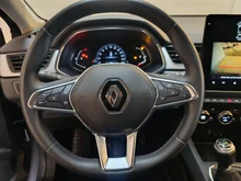 Renault Captur TCe 90 Intens in hellgrau - normal