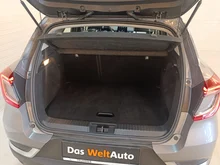 Renault Captur TCe 90 Intens in hellgrau - normal
