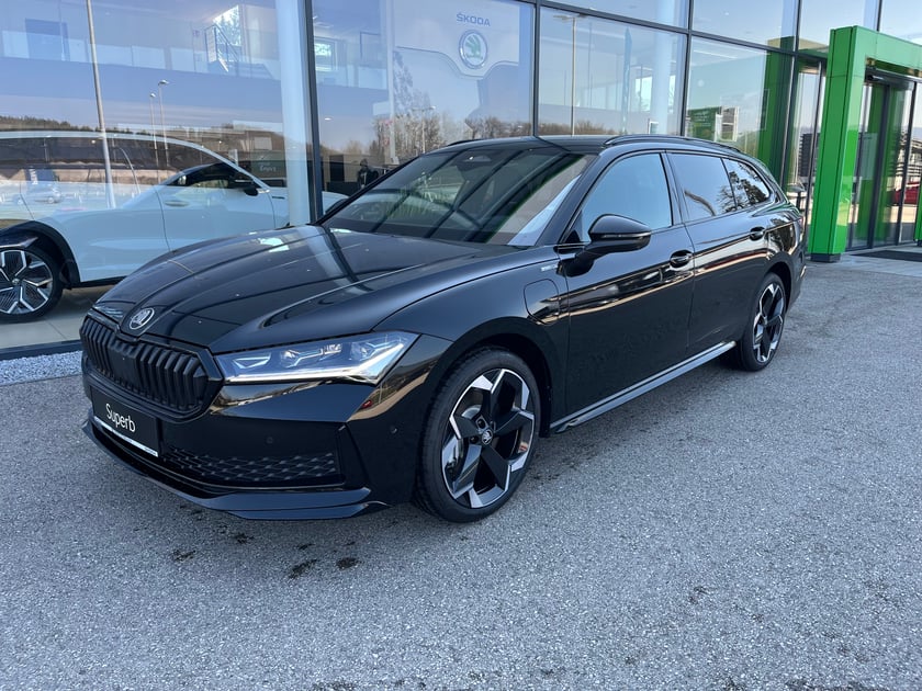 Škoda Superb Combi Sportline iV TSI DSG
