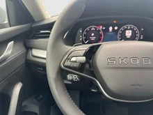 Škoda Octavia Combi Selection TSI mHEV DSG in Smokey Diamond-Silber Metallic