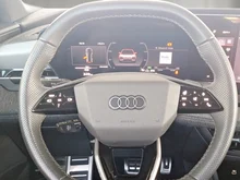Audi Q6 e-tron quattro business in Magnetgrau
