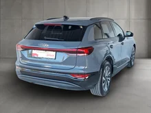 Audi Q6 e-tron quattro business in Magnetgrau