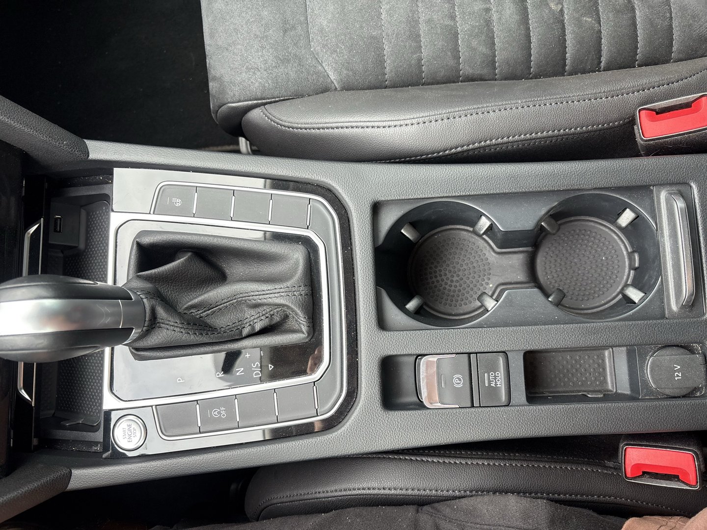 VW Passat Variant Highline TDI SCR DSG | Bild 16 von 20