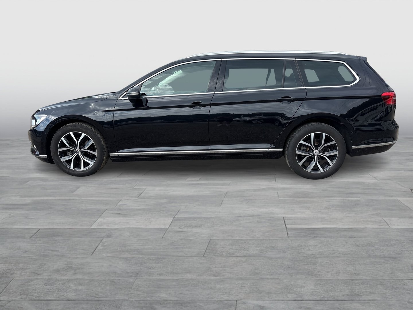 VW Passat Variant Highline TDI SCR DSG | Bild 2 von 20