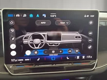 VW Passat Variant Business TDI DSG in Pure White