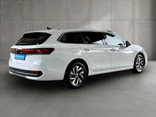 VW Passat Variant Business TDI DSG in Pure White