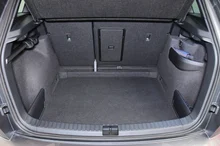Škoda Karoq Sportline TSI DSG ACT in Graphit-Grau Metallic
