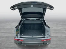 Audi Q5 Sportback 50 TFSI e quattro advanced in brillantschwarz