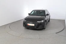 Audi A1 Sportback 25 TFSI intense in Mythosschwarz Metallic