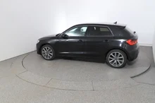 Audi A1 Sportback 25 TFSI intense in Mythosschwarz Metallic