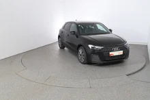 Audi A1 Sportback 25 TFSI intense in Mythosschwarz Metallic