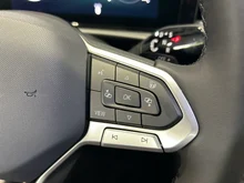VW T-Roc Style eTSI DSG in Grenadillschwarz Metallic
