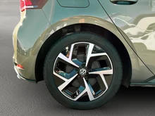 VW ID.3 Neo Life 125 kW - 50 kWh in Dark Olivine Green Metallic