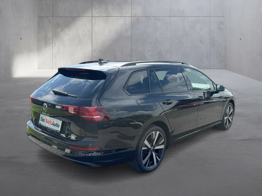 Bild eines VW Golf Variant Business mHeV DSG