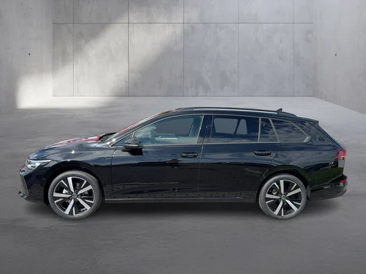 Bild eines VW Golf Variant Business mHeV DSG