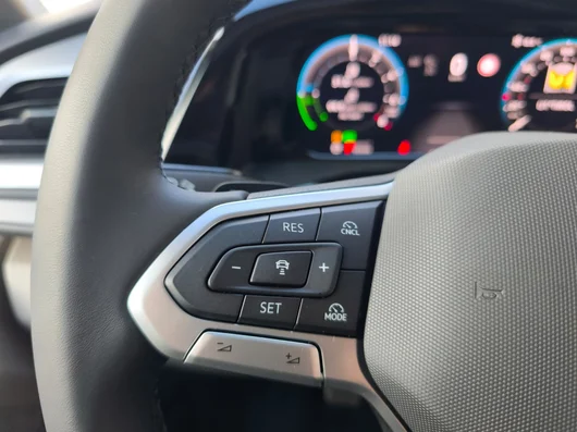 Bild eines Multivan Business ÜH eHybrid 180 kW 4M