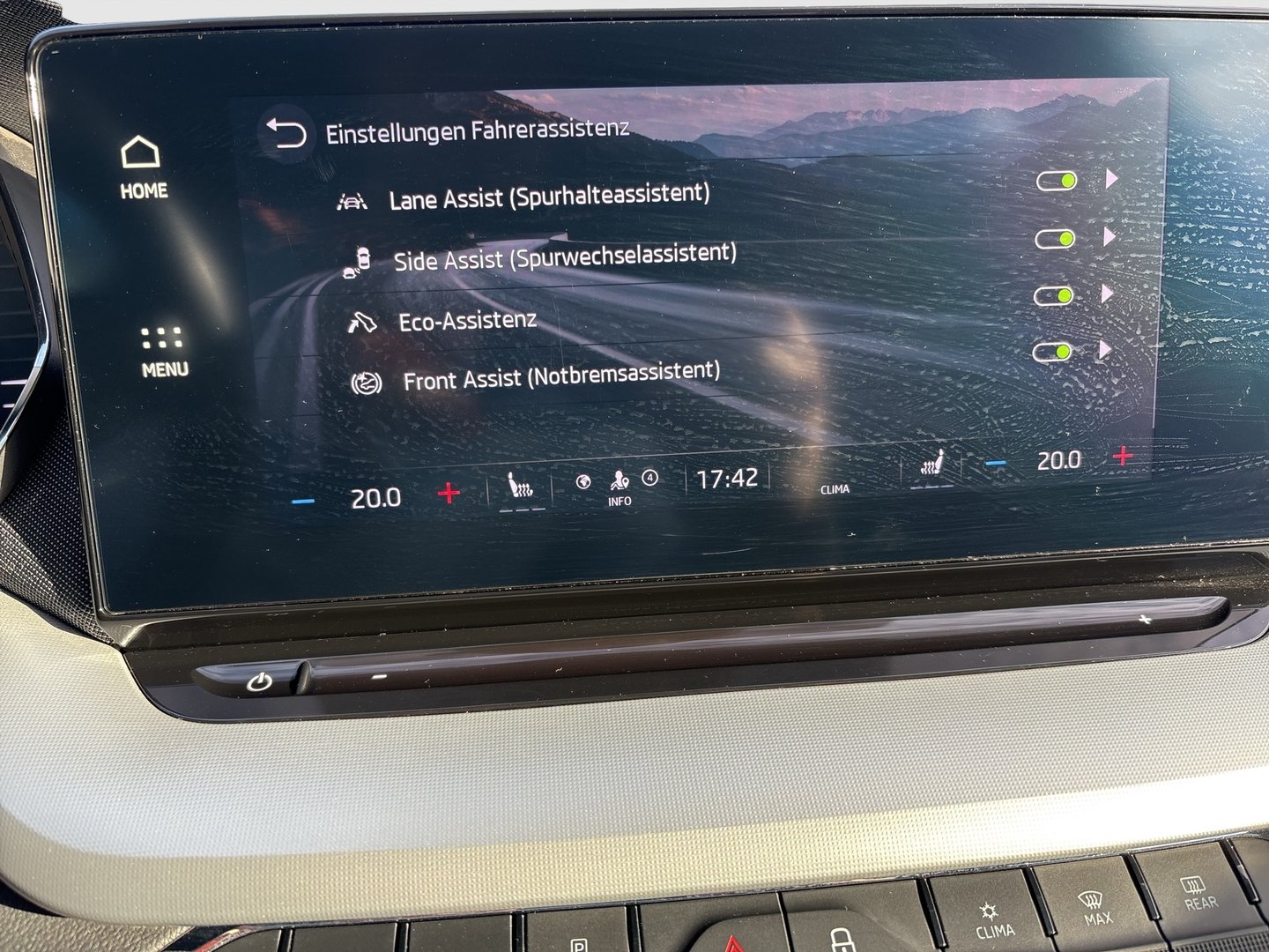 Škoda OCTAVIA Combi Style TDI | Bild 17 von 24