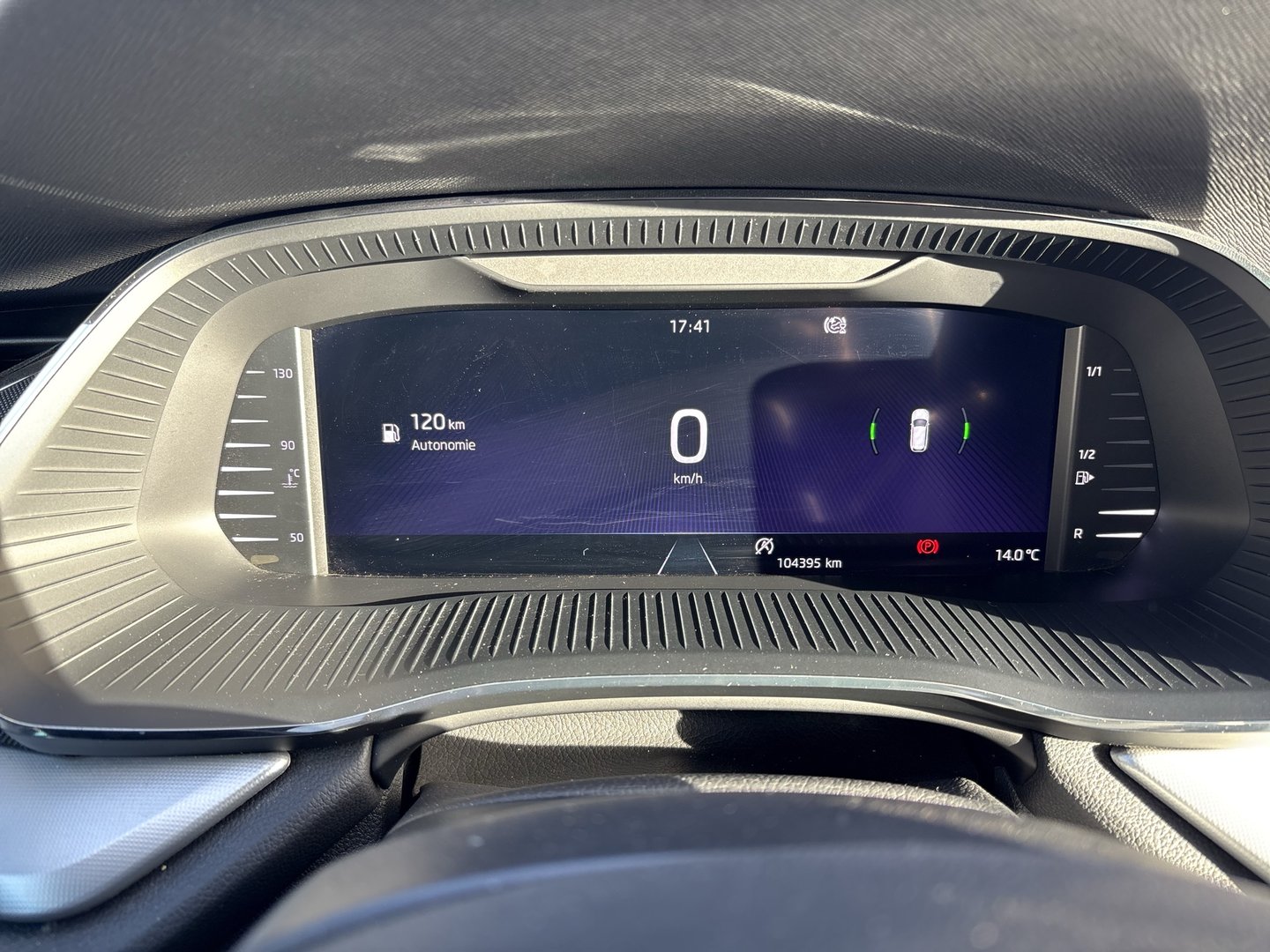 Škoda OCTAVIA Combi Style TDI | Bild 15 von 24