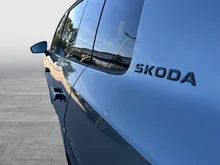 Škoda Peaq Sportline 90x in Graphit-Grau Metallic