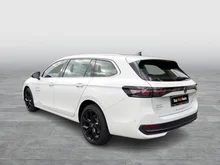 VW Passat Variant Business TDI DSG in Pure White