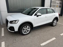 Audi Q2 35 TDI quattro advanced in 2Y Gletscherweiß Metallic