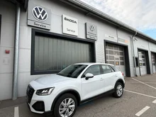 Audi Q2 35 TDI quattro advanced in 2Y Gletscherweiß Metallic