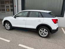 Audi Q2 35 TDI quattro advanced in 2Y Gletscherweiß Metallic