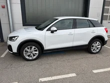 Audi Q2 35 TDI quattro advanced in 2Y Gletscherweiß Metallic
