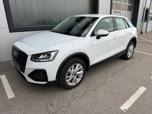 Audi Q2 35 TDI quattro advanced in 2Y Gletscherweiß Metallic