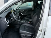 Audi Q2 35 TDI quattro advanced in 2Y Gletscherweiß Metallic