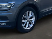 VW Tiguan Allspace HL TDI DSG 5-Sitzer in Platinumgrey Metallic
